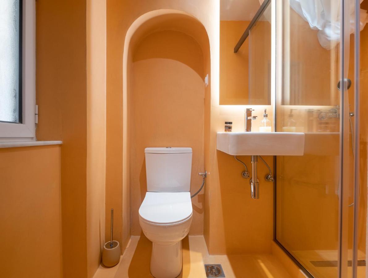 Old Town Gem - Elegant Guilford Apartment Corfu  المظهر الخارجي الصورة
